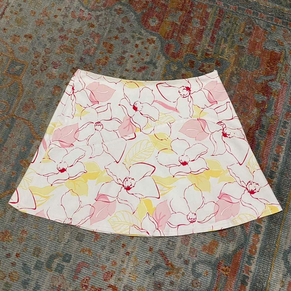 Floral mini skirt
